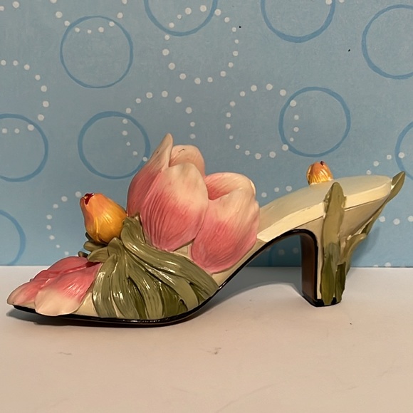 Garden Party Collectible Shoe "Tulip Shoe" High Heel Shoe - Picture 2 of 8
